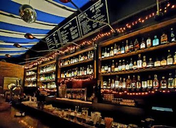 california/los-angeles/bar/the-slipper-clutch