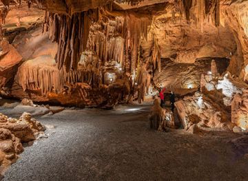 virginia/shenandoah-valley/bar/shenandoah-caverns