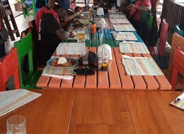 angola/lobito-bay/bar/bar-do-va