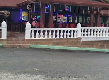 dominican-republic/samana-peninsula/bar/ebano-sport-bar