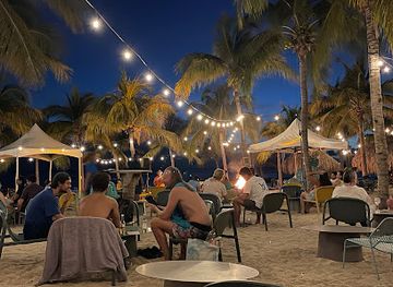 curacao/playa-kalki/bar/blend-beach-bar-blue-bay-curacao-golf-beach-resort
