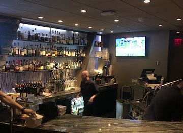 idaho/coeur-d-alene/bar/whispers-lounge