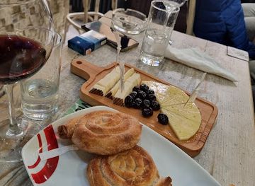 bosnia-and-herzegovina/sarajevo/marijin-dvor/bar/caffe-bar-burence