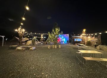 laos/xaisomboun-province/bar/feelup