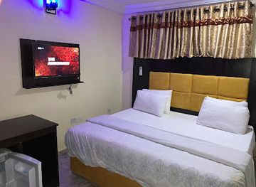 nigeria/benin-city/bar/h2-lounge-bar-ltd