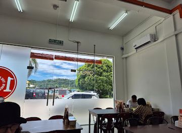 brunei/kampong-ayer/bar/the-eateries