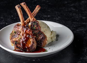 alabama/chattahoochee-river/bar/cru-lounge-columbus