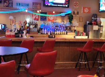 nebraska/nebraska-national-forest/bar/spruce-street-tavern