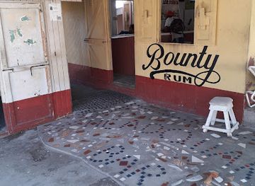 saint-lucia/choiseul-quarter/bar/headquarters-bar