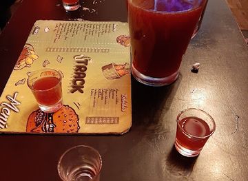 ecuador/chimborazo-region/bar/track-cafe-karaoke