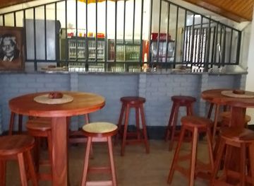 zimbabwe/matabeleland-north/bar/kosie-sports-bar