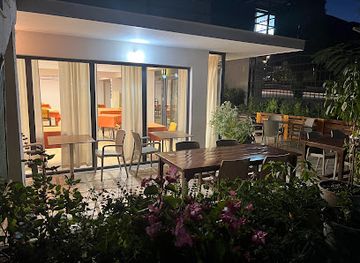 albania/permet/bar/bar-restaurant-lulishte