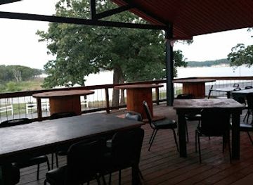 oklahoma/lake-texoma/bar/oasis-at-the-lighthouse-lodge