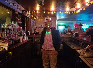Bueche's Bar & Grill