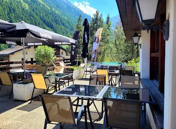 switzerland/valais/bar/le-saint-bar