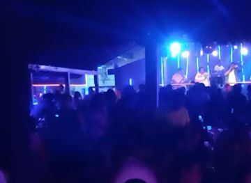 bolivia/amboro-national-park/bar/bar-restaurant-el-trapichero