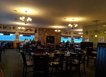 michigan/silver-lake-sand-dunes/bar/open-hearth-grille-bar
