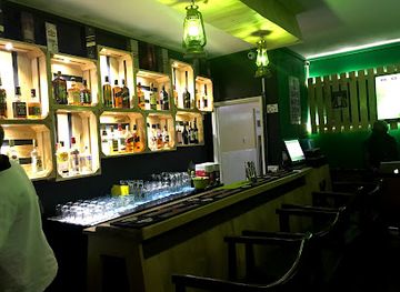 kenya/northern-frontier-district/bar/cahoots-pub