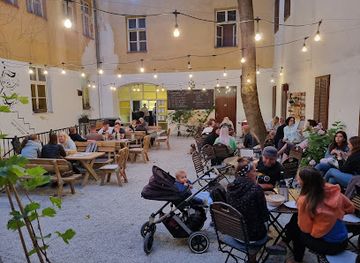 czechia/palava/bar/zahradka-u-zajice