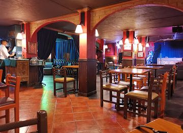 ecuador/central-sierra/bar/cafe-mosaico