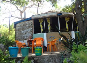 the-gambia/foni-bintang-karenai/bar/bobs-bar-and-cafe