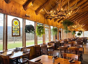 new-jersey/delaware-water-gap-national-recreation-area/bar/the-walpack-inn