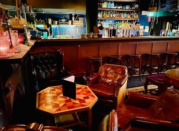 australia/far-west/bar/the-lodge-bar