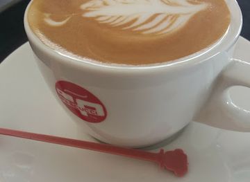 kosovo/white-drin-waterfall/bar/run-caffee