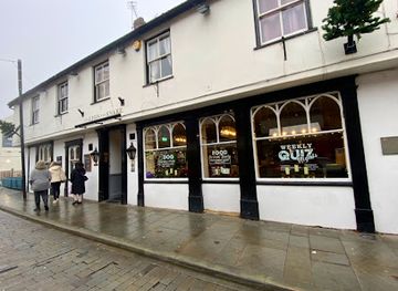 united-kingdom/lincolnshire/bar/lion-snake