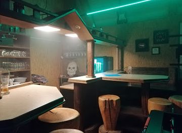 germany/hohenzollern-castle/bar/rock-cafe-kiss