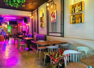 myanmar-burma/golden-rock/bar/bar4u