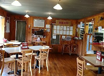 arkansas/crater-of-diamonds-state-park/bar/sweetpea-s-smokehouse