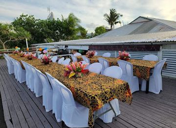 samoa/upolu-island/bar/apia-yacht-club-bar-and-restaurant