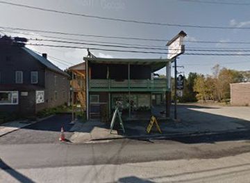 maine/sugarloaf-mountain/bar/white-wolf-tavern