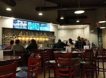 california/santa-clarita/bar/the-backyard-grub-n-brews