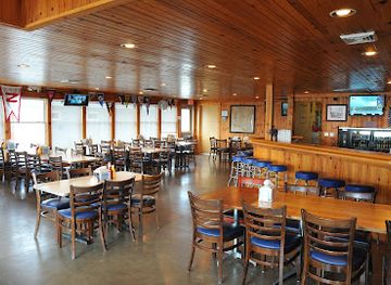 ohio/lake-erie-islands/bar/the-village-pump