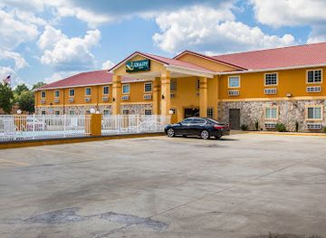 alabama/desoto-state-park/bar/quality-inn