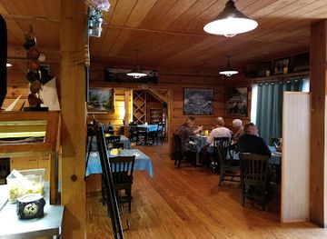 tennessee/cades-cove/bar/trailhead-steak-trout