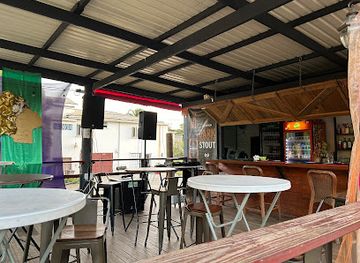 saint-lucia/gros-islet-quarter/bar/maury-s-bar-and-grill