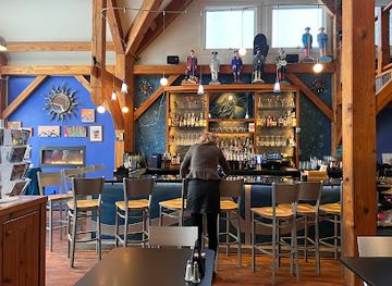 vermont/killington/bar/liquid-art