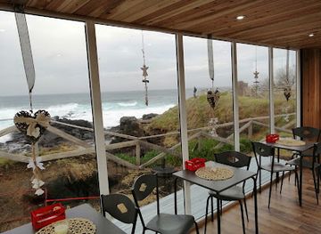 portugal/azores/bar/sunset-steve-s-bar-piscinas-naturais