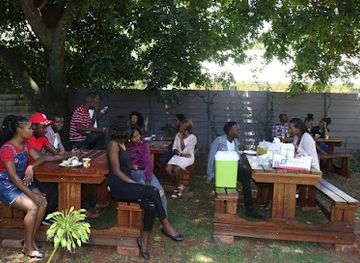 zimbabwe/mashonaland-east/bar/machembere-beerhall