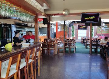 peru/ucayali/bar/red-fox-restobar