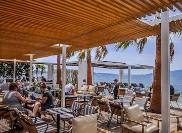 albania/toskeria/bar/crystal-island