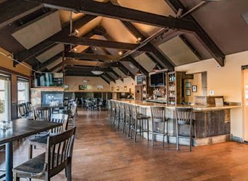 montana/columbia-falls/bar/meadow-lake-bar-and-grille