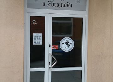 slovakia/kysuce/bar/vinaren-u-zbrojnosa