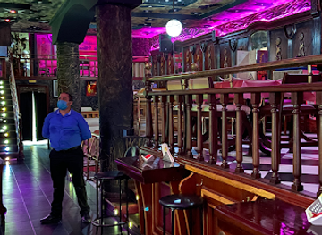 morocco/tangier/medina/bar/london-s-pub