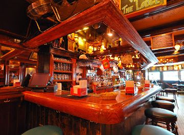 illinois/chicagoland/bar/the-lodge-tavern
