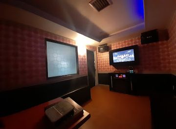 guam/central-guam/bar/muzik