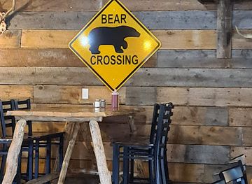 wyoming/medicine-bow-national-forest/bar/bear-trap-cafe-bar